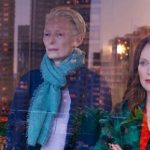 Pedro Almodóvar’ın Julianne Moore & Tilda Swinton Başrollü Filmi “Yandaki Oda” Vizyona Girdi!